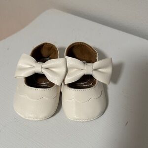 White Baby Shoes with Bow